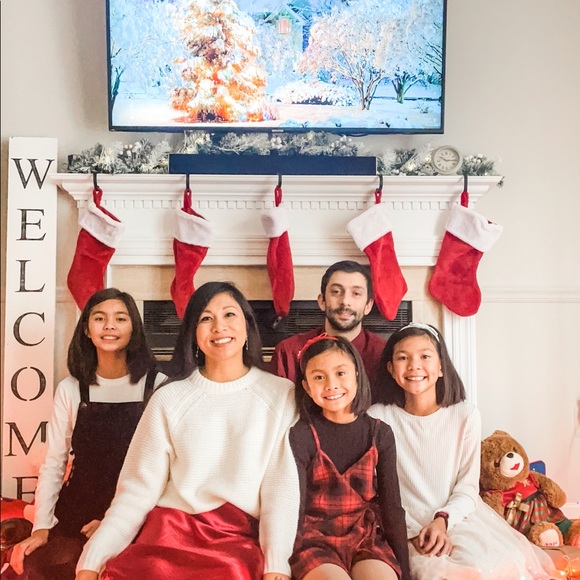 Meet your Posher, Jenna - Picture 2 of 2